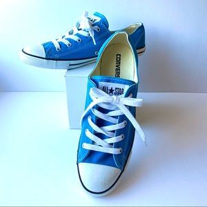Like New Converse All Star Low Top Sneakers